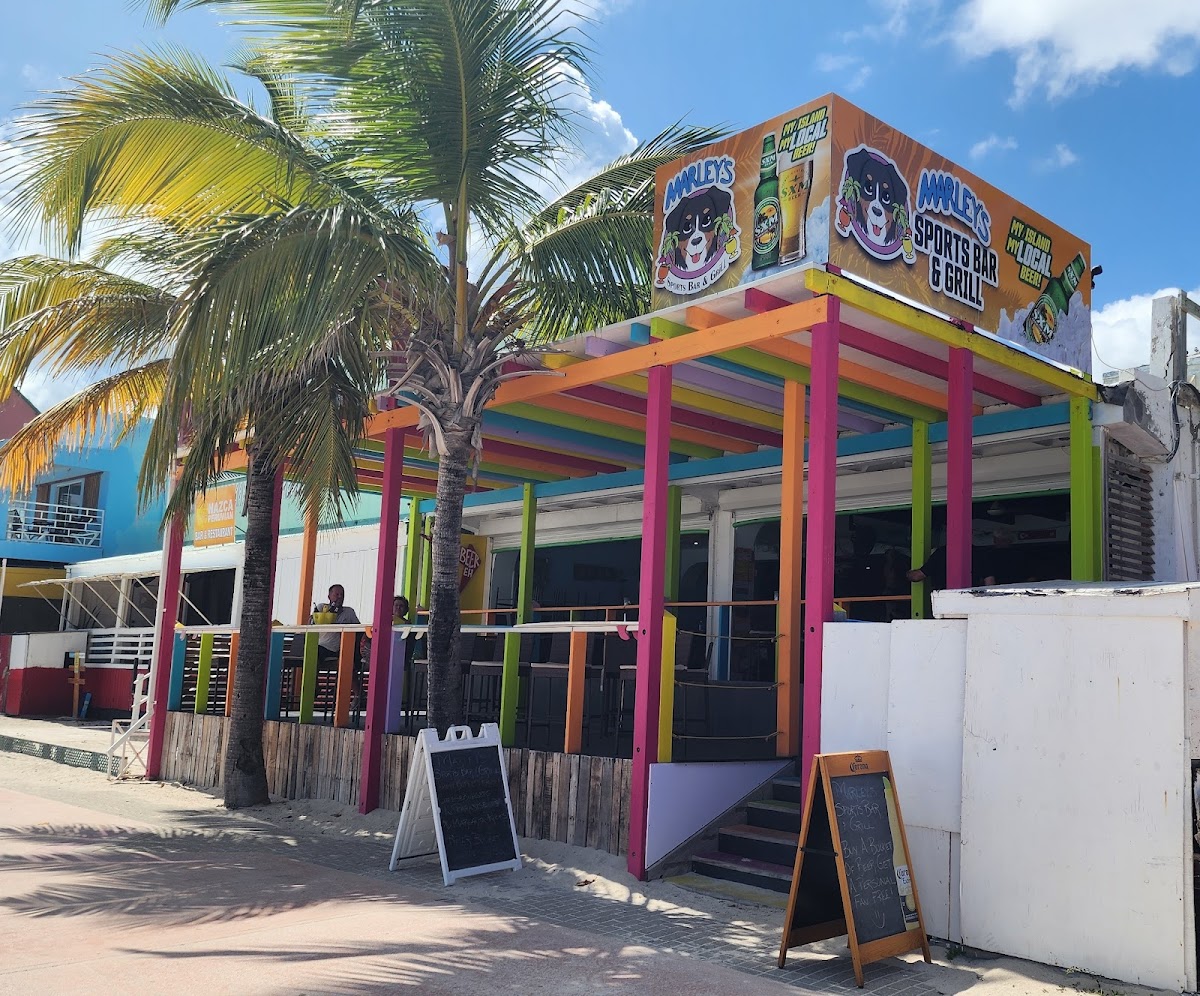 Marley's Sports Bar & Grill