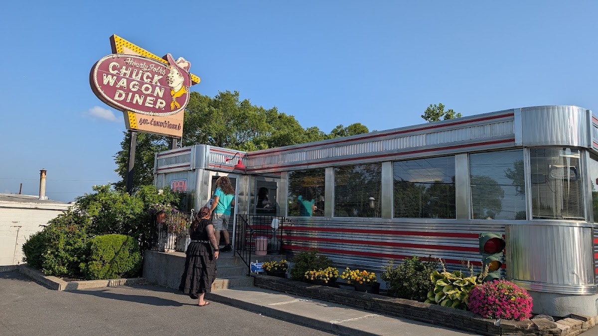 Chris' Chuck Wagon Diner