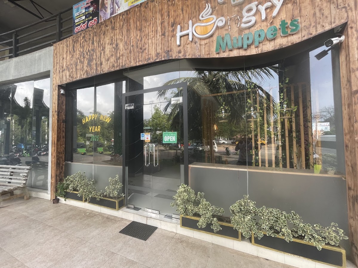 Hungry Muppets Restaurant & Cafe