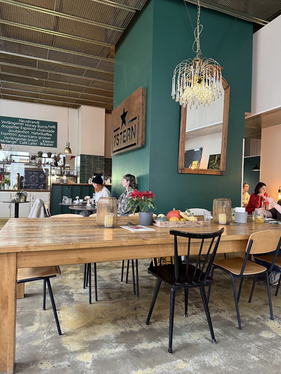 Cafe 7Stern
