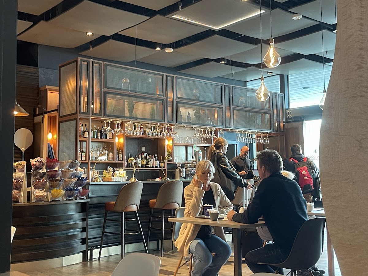 JJ Ruddles Bar & Restaurant