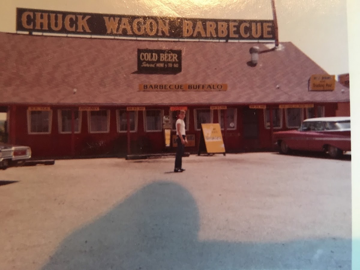 Chuckwagon Bar-B-Que & Grill