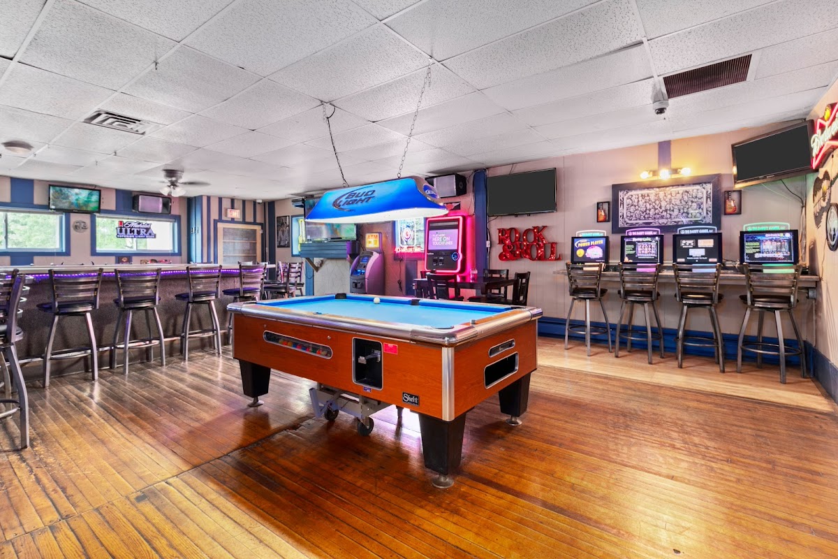 Rocky & Taras Nut Haus