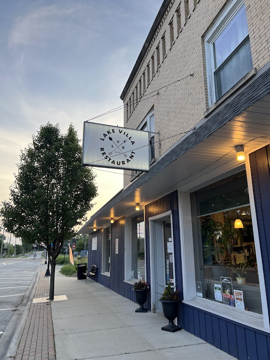 Lake Villa Restaurant