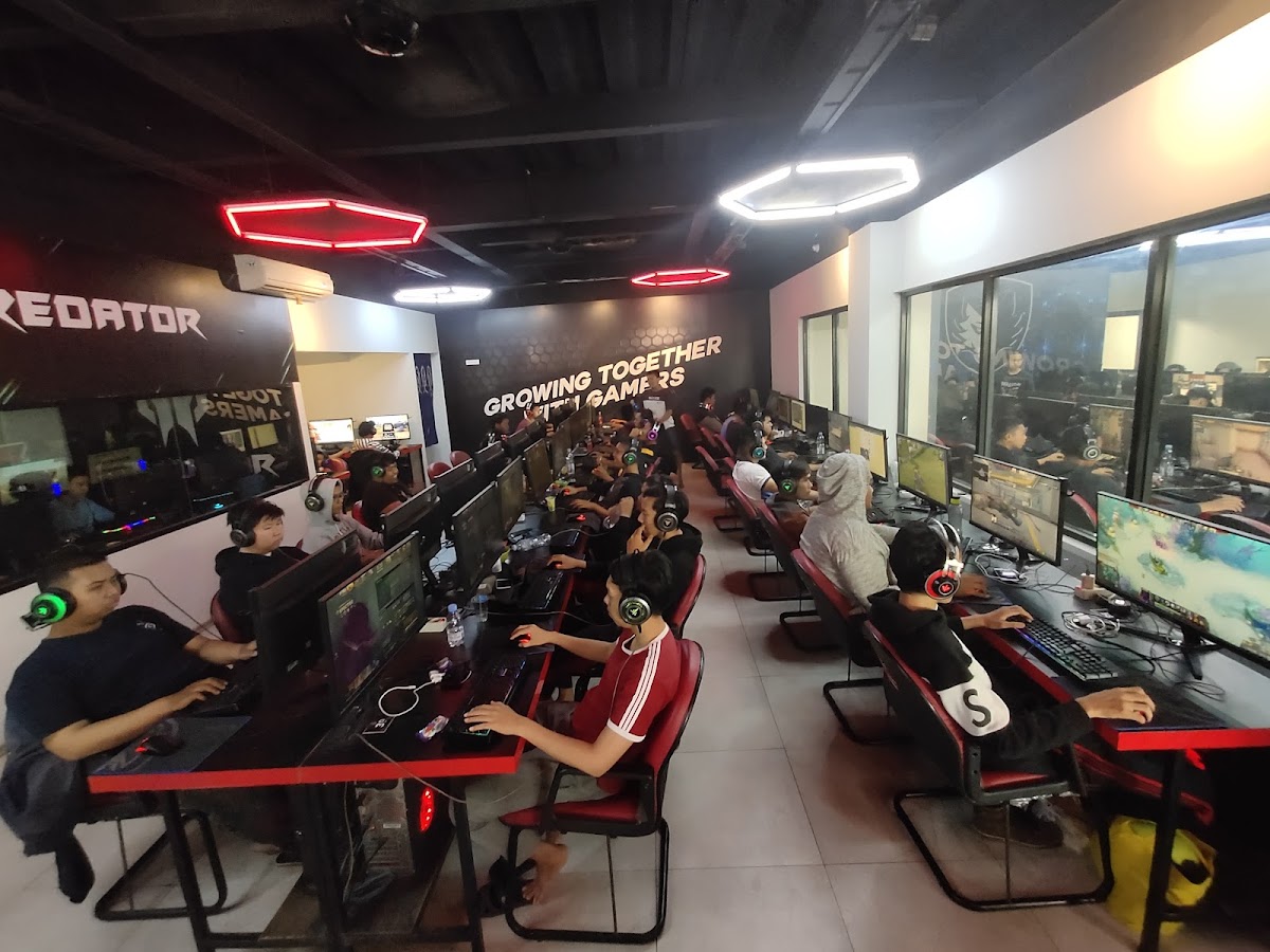 Emporium Supernova Celentang