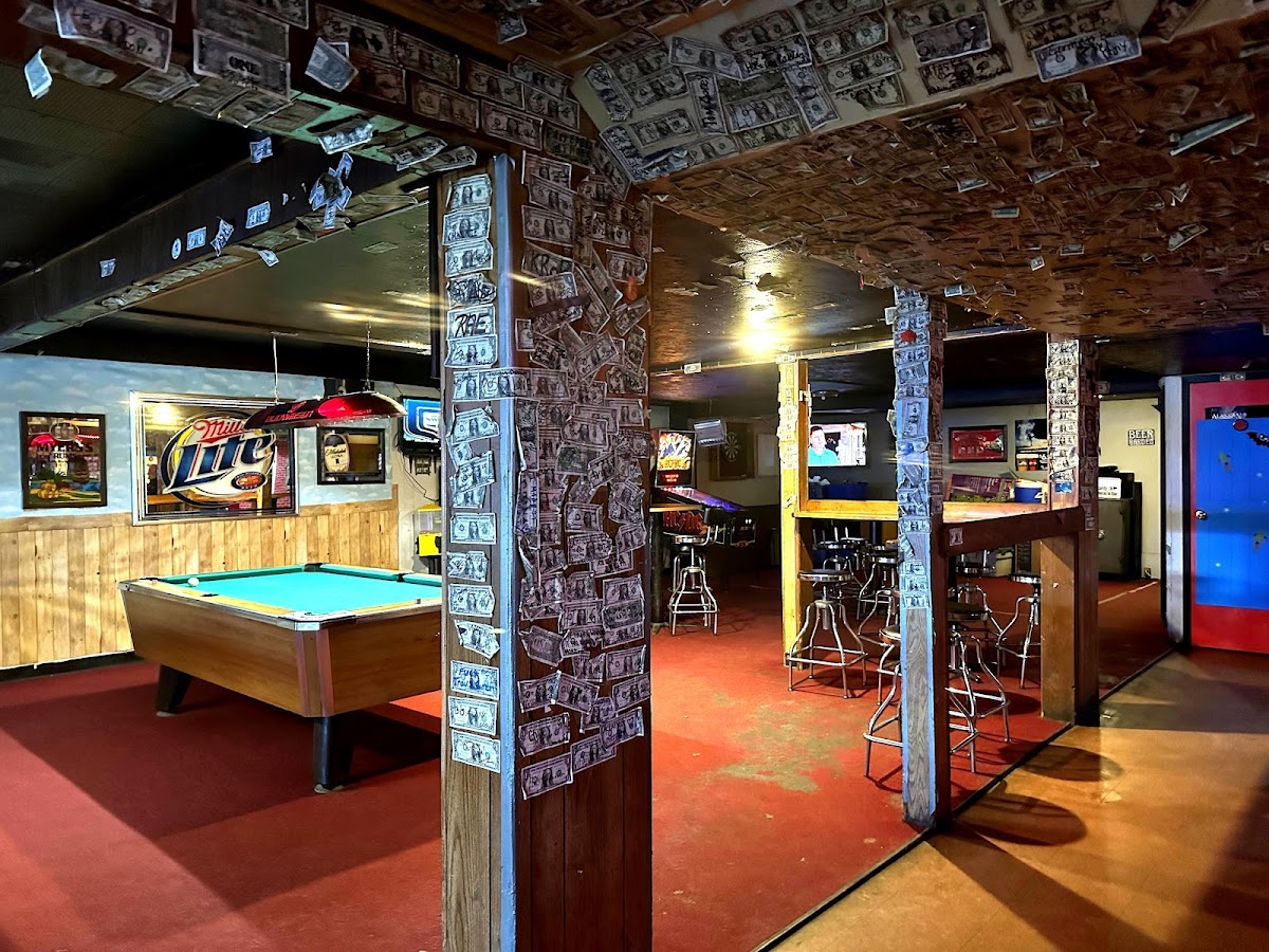 Maverick Saloon - Soldotna