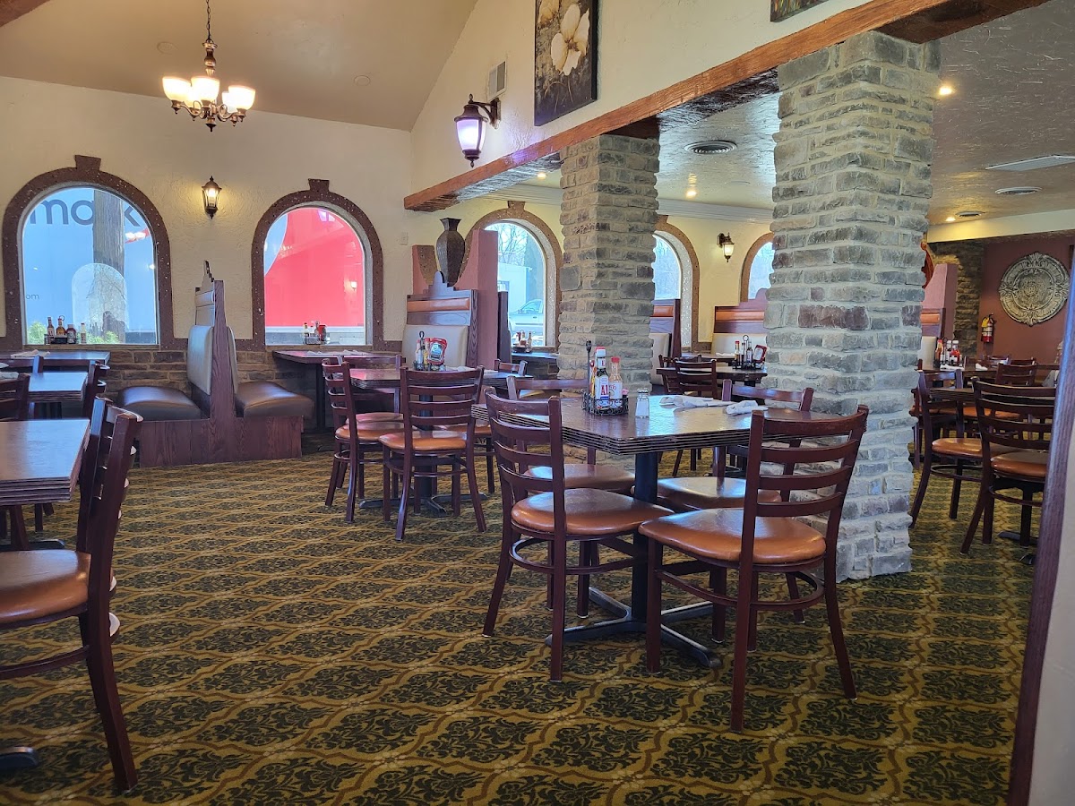 Plaza Mexico - Charles City