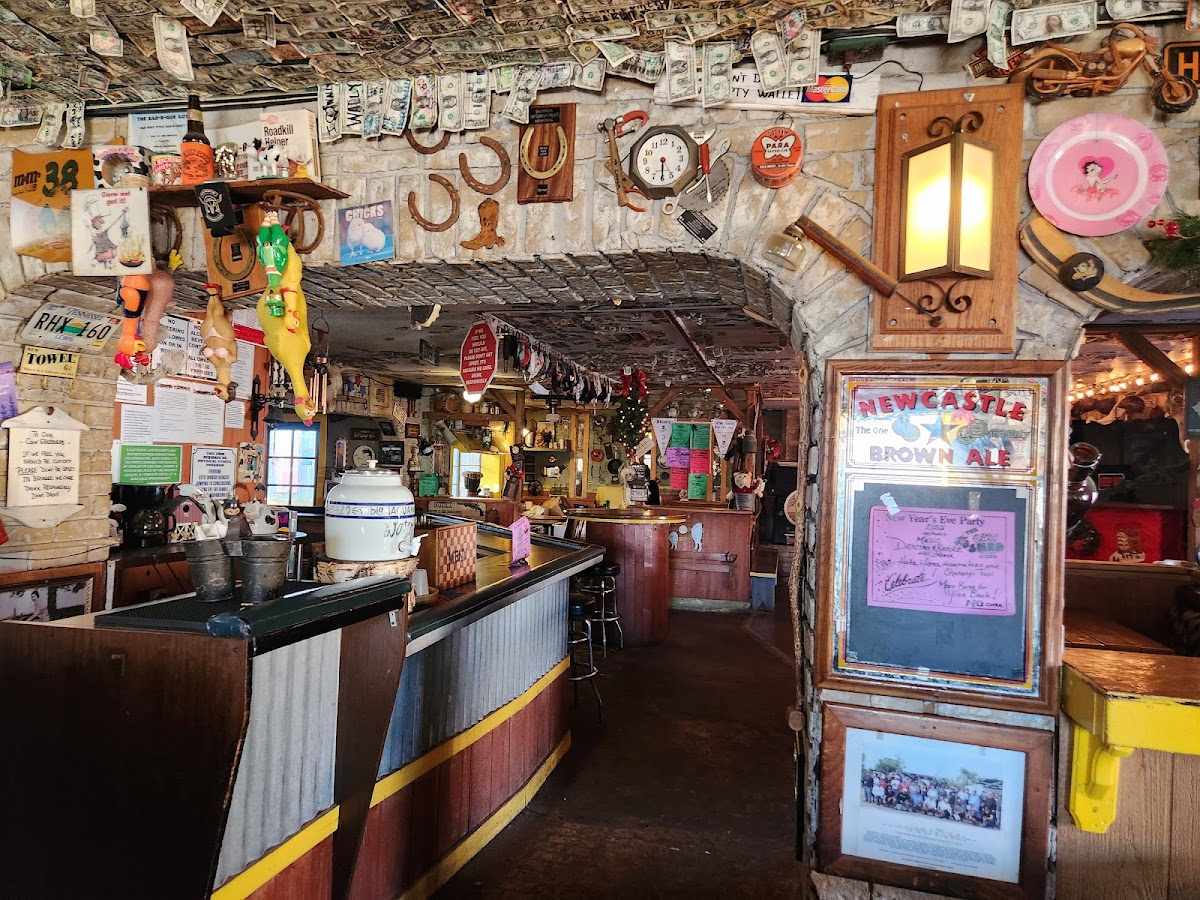 The Cowshed - San Marcos