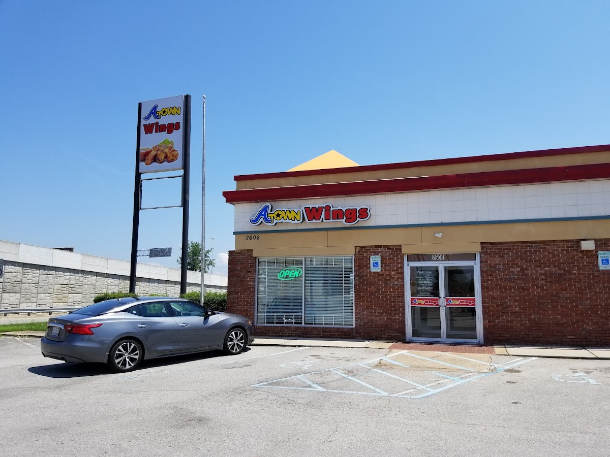 A Town Wings - Huntsville