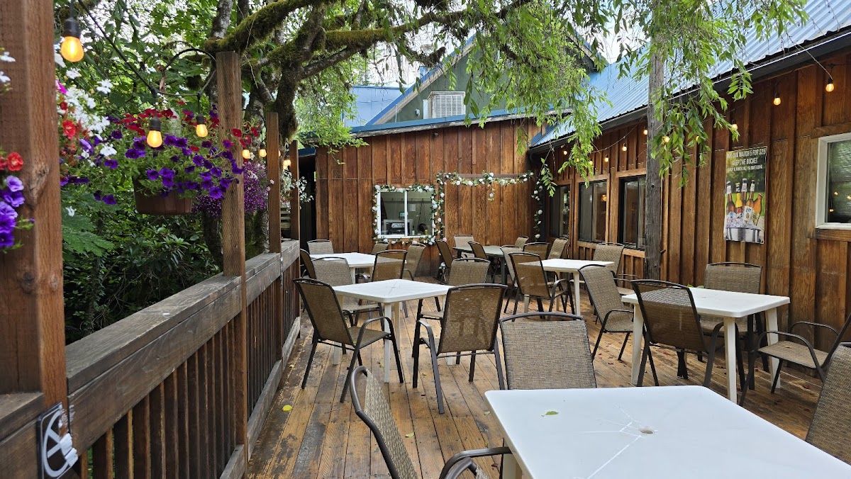 Nick's Bar & Grill - Amboy