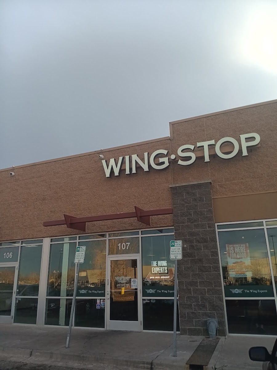 Wingstop - Lakewood