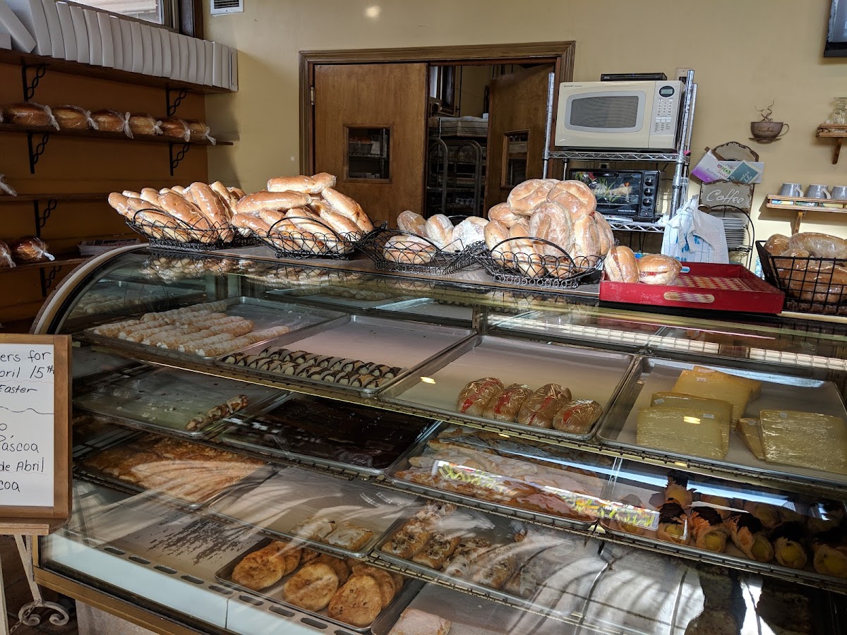 Holiday Bakery - New Bedford