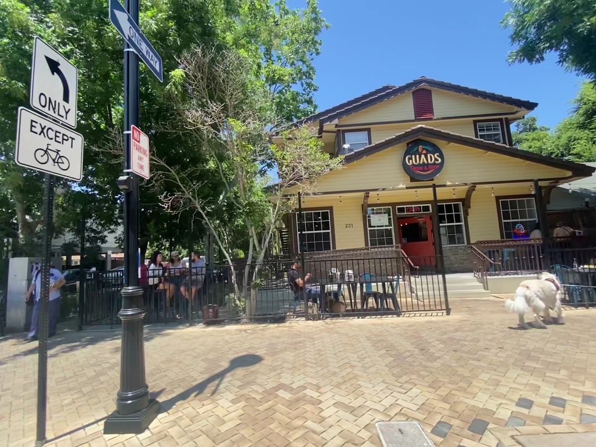 Guads Tacos & Beer