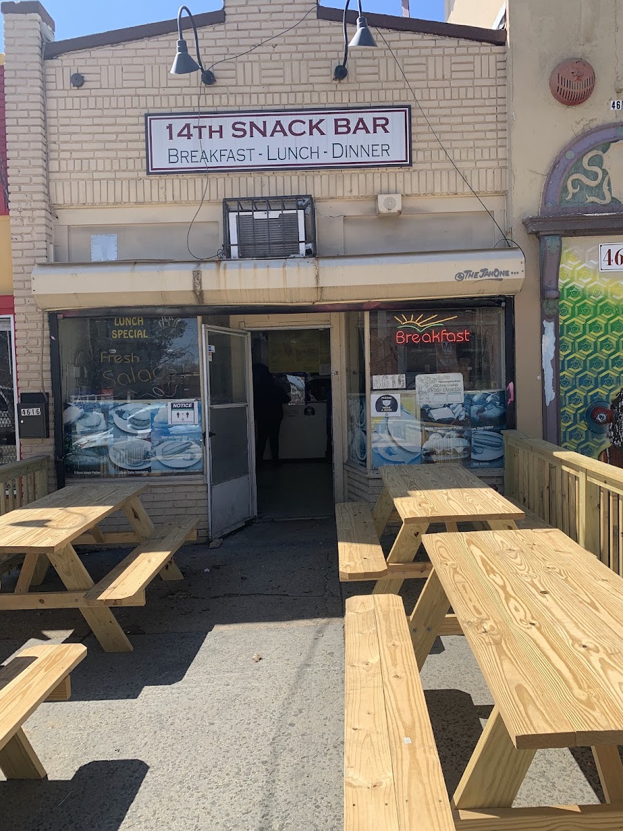 14th Snack Bar
