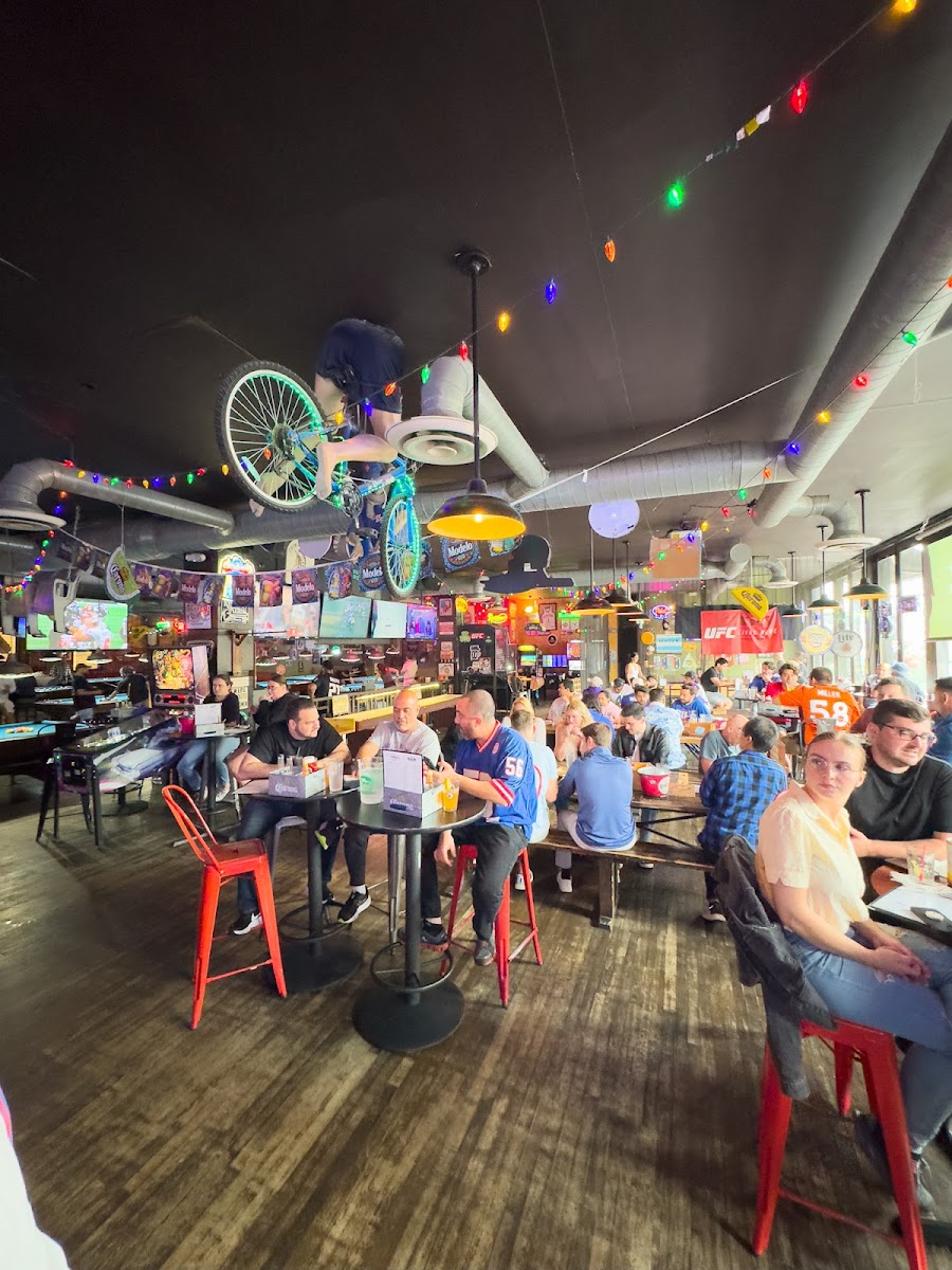 Break Bar And Billiards