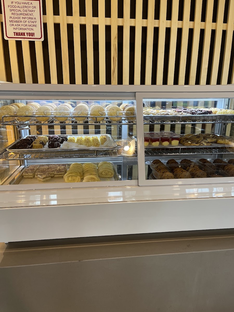 Golden Apple Buffet Restaurant