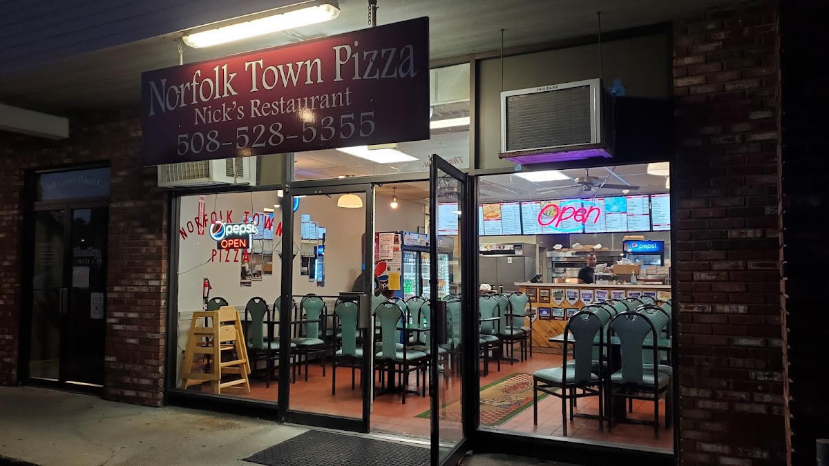 Norfolk Town Pizza