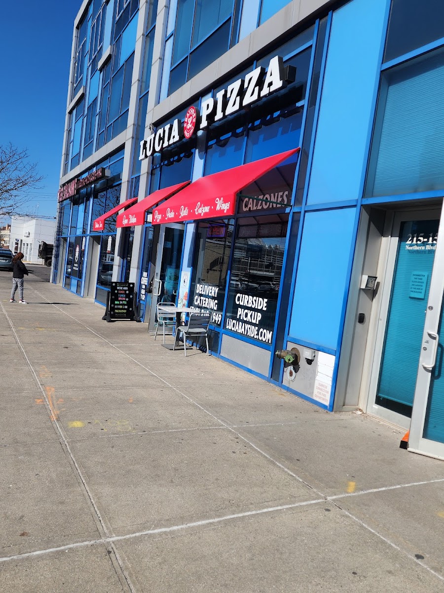 Lucia Pizza Bayside