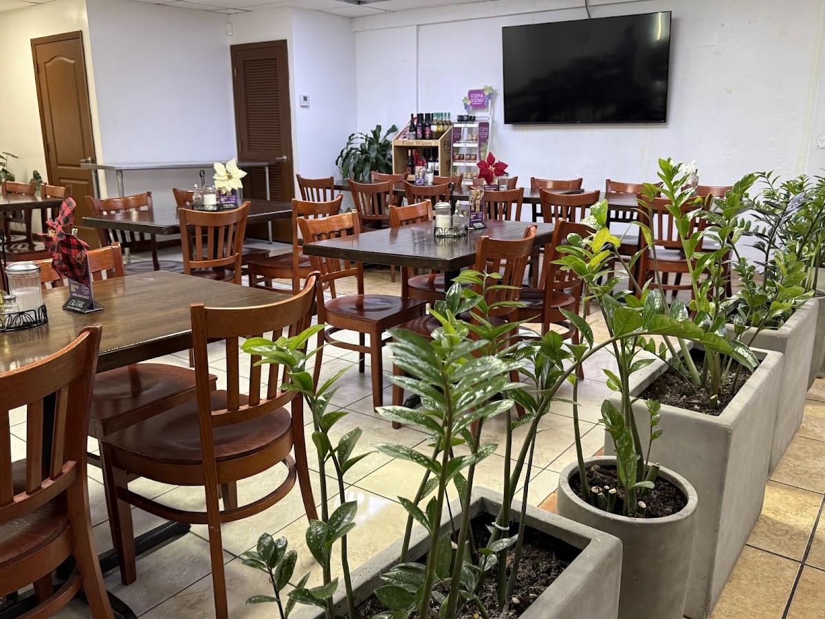 Las Villas Market Cafeteria