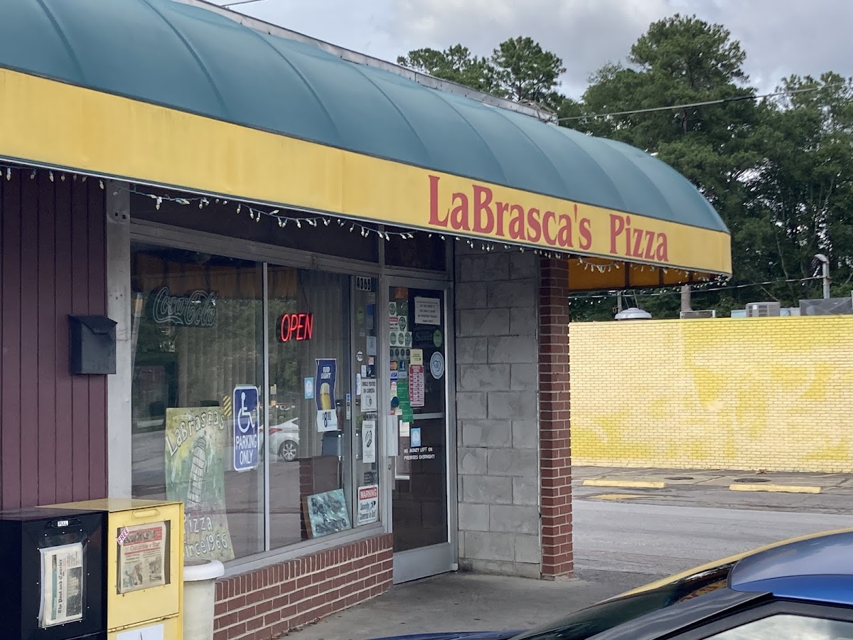La Brascas Pizza