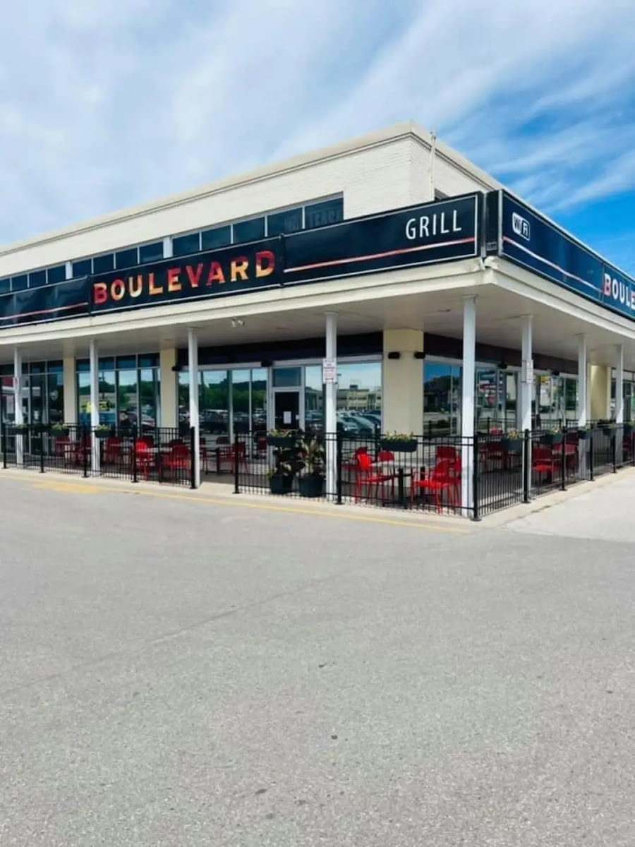 Boulevard Grill