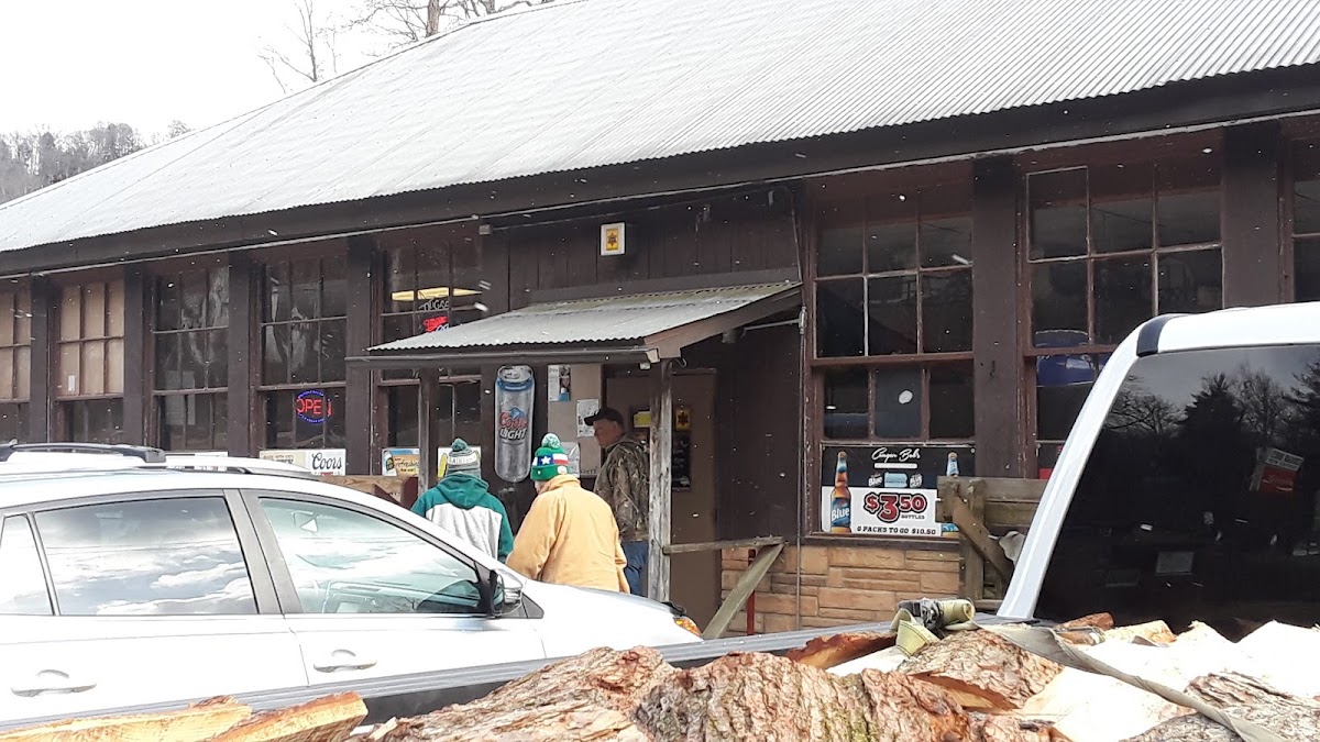 Cougar Bob's Kelletville Tavern