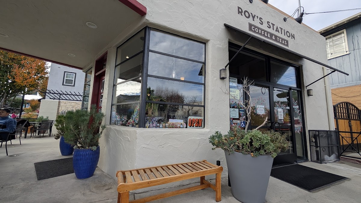 Roy's Station Coffee & Tea