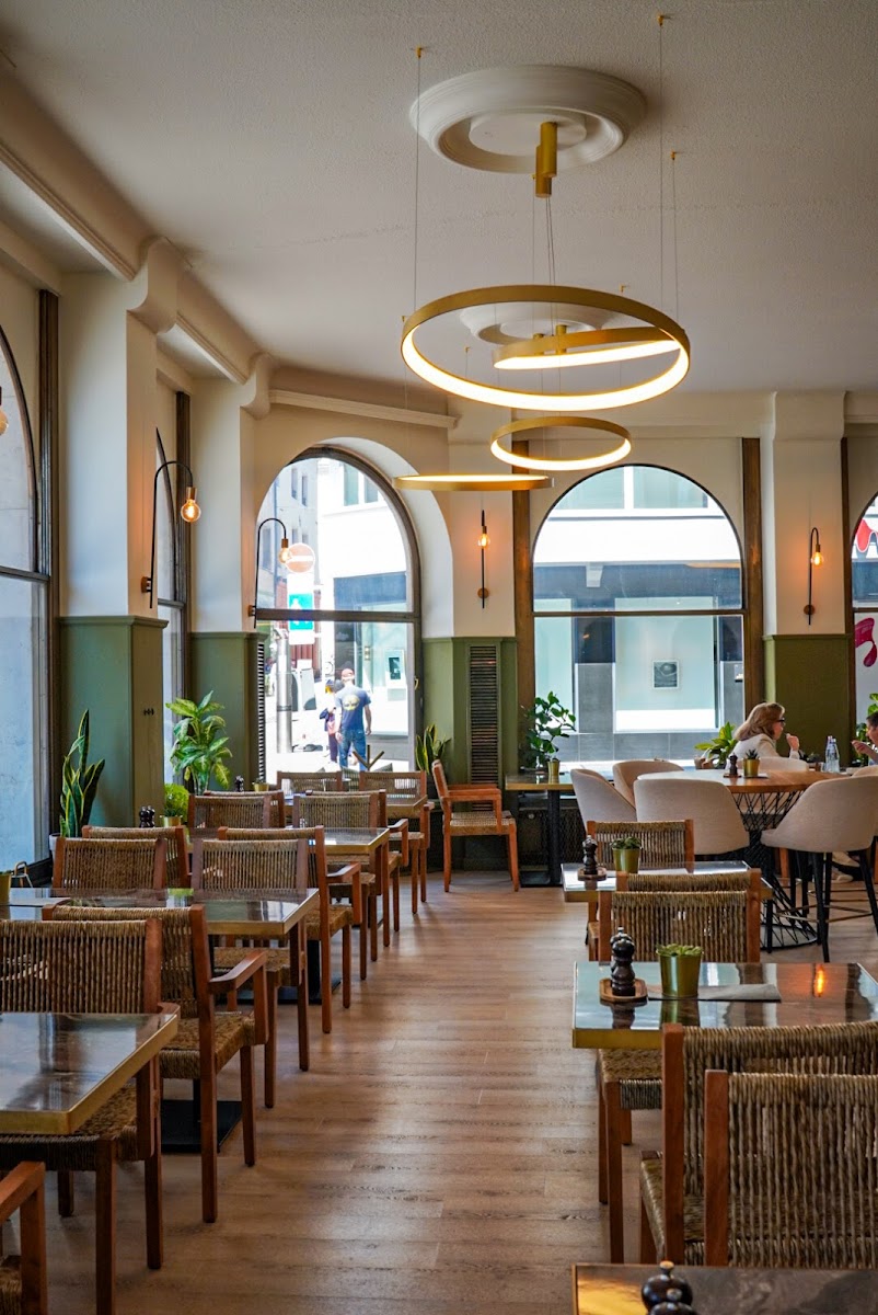 FLOW - Mediterranean Flavors