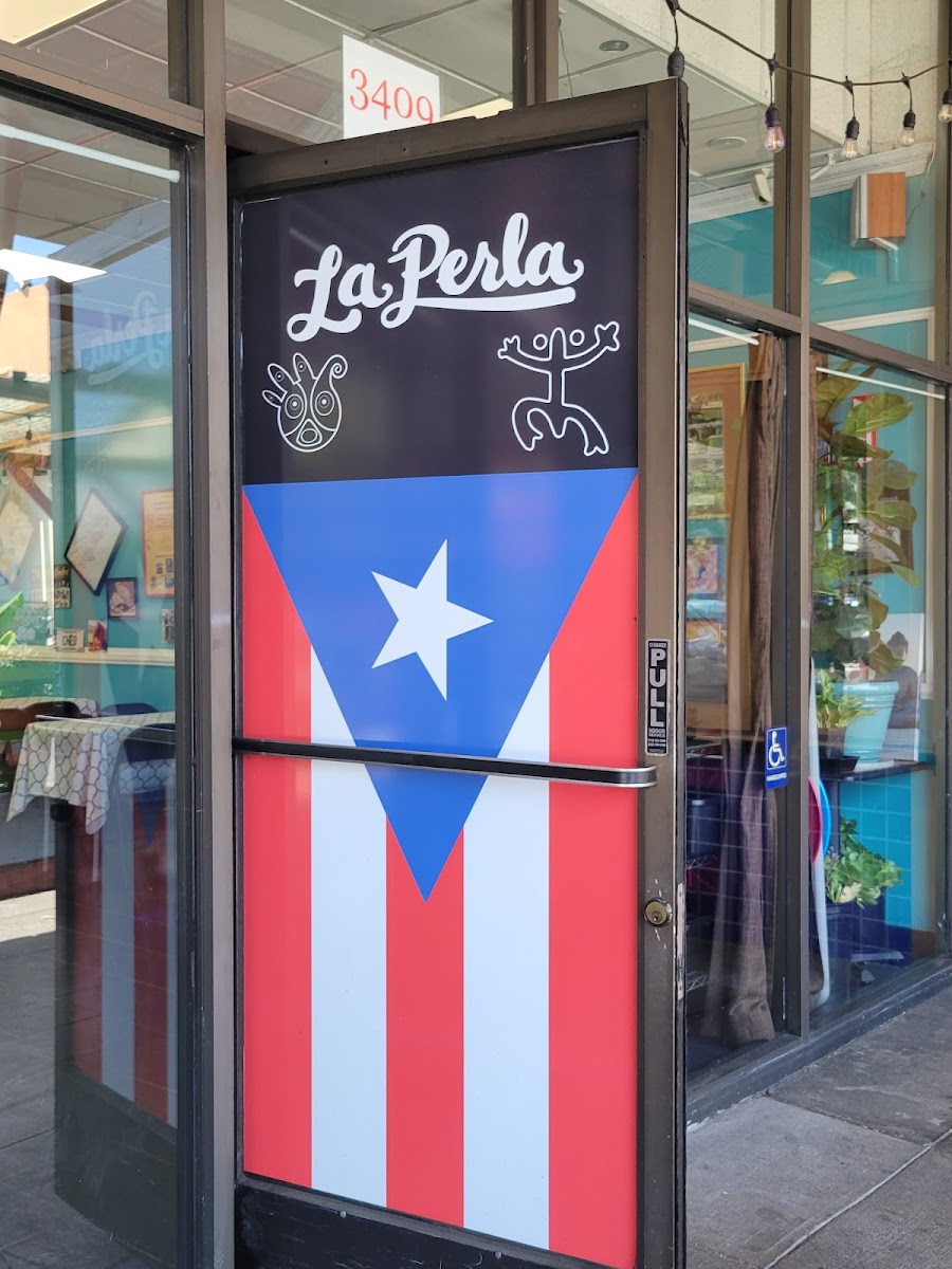 La Perla Puerto Rican Cuisine