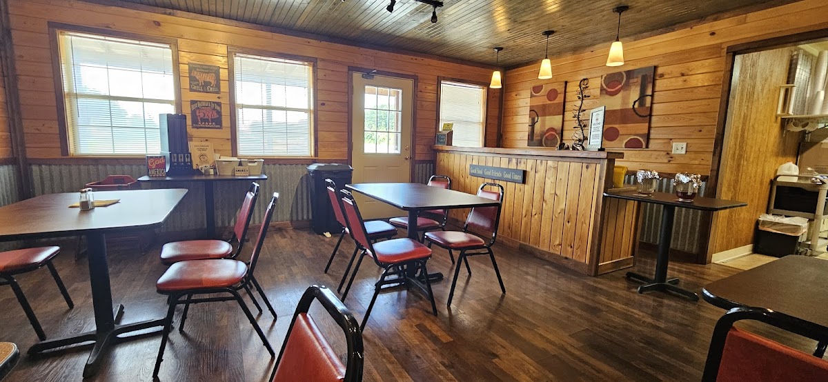 J's Hole In the Wall