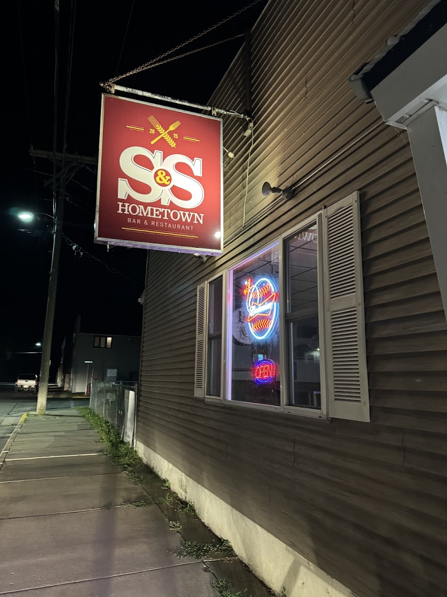 S&S Hometown Bar