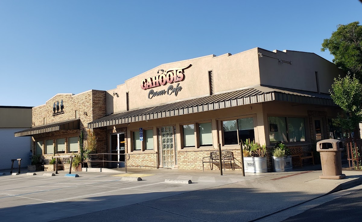Cahoots Corner Cafe