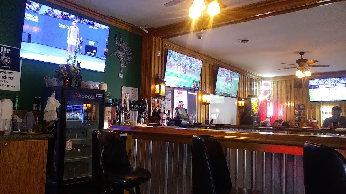 Froggy's Restaurant & Sports Bar
