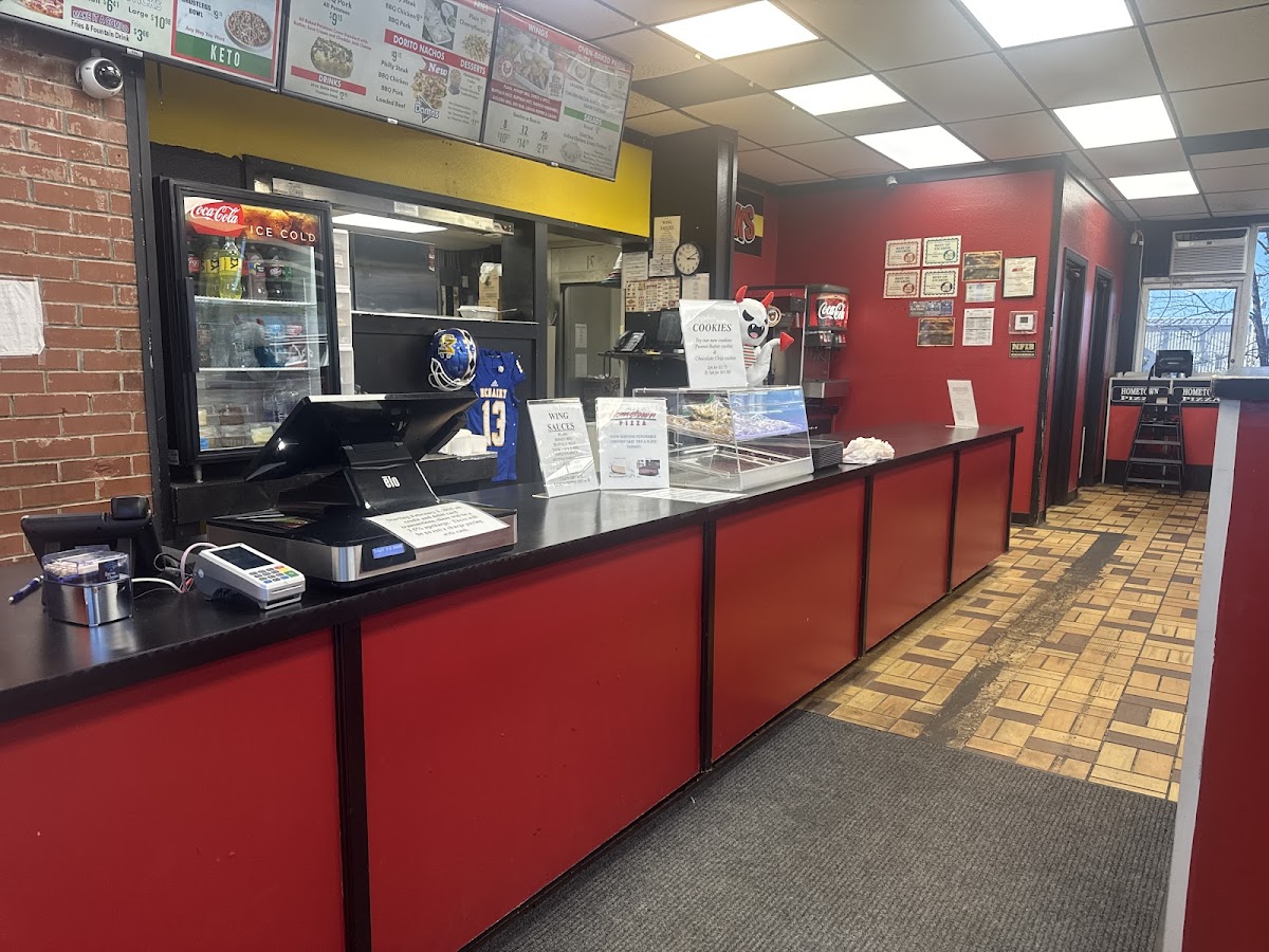 Hometown Pizza
