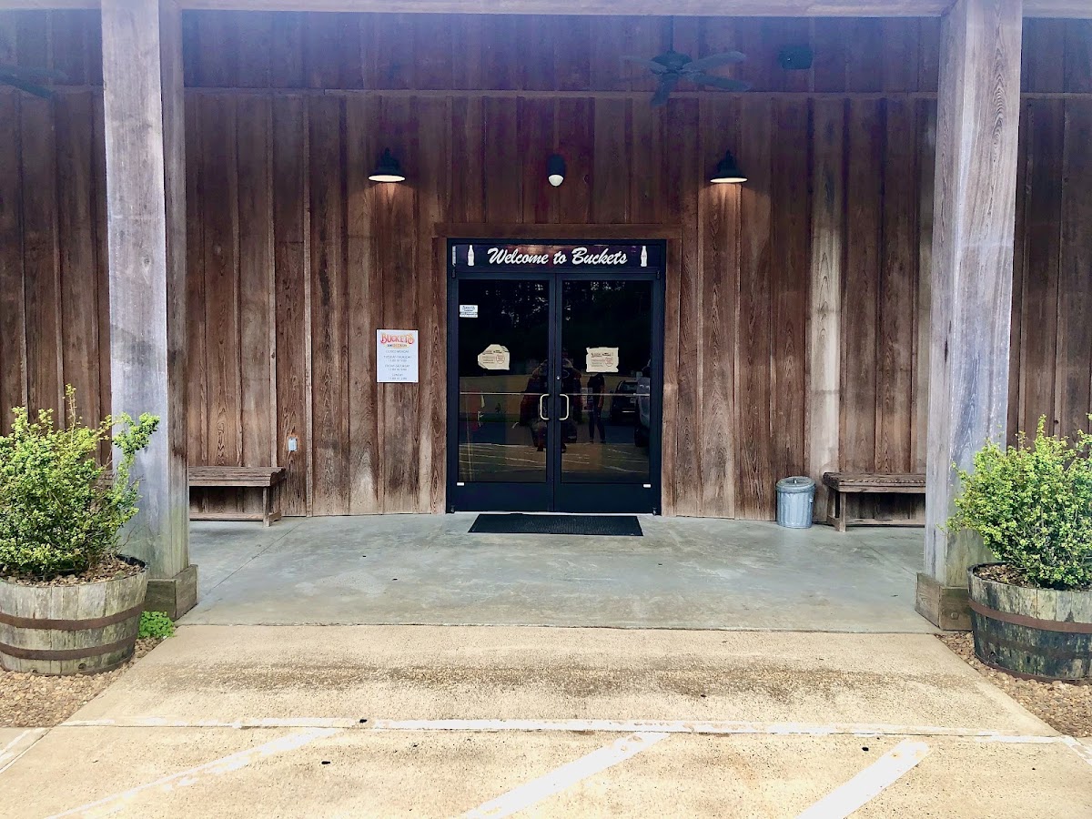 Buckets Crawfish and Seafood