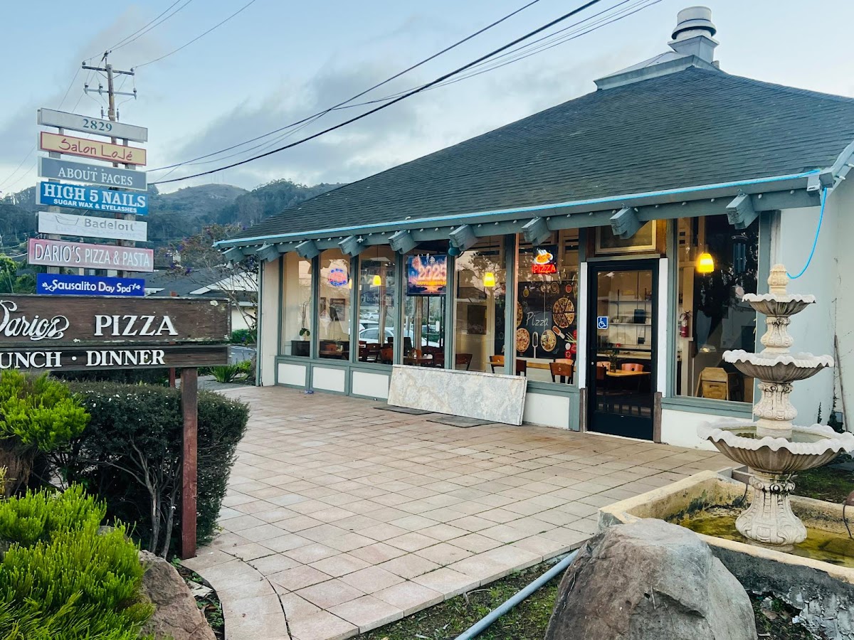 Dario's Pizza