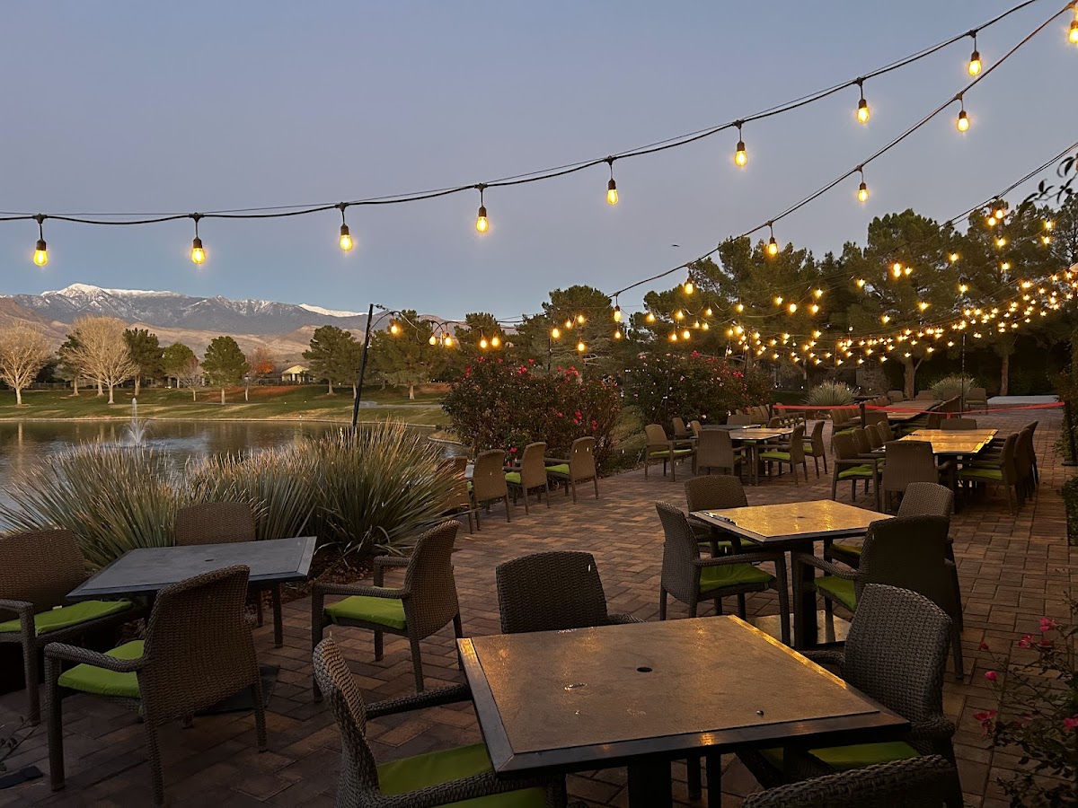 Mountain Falls Grill Room