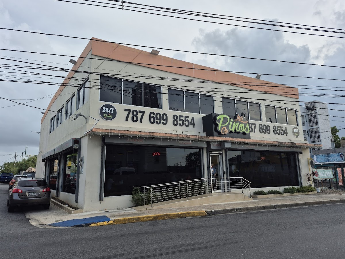 Los Pinos Café Calle Loíza