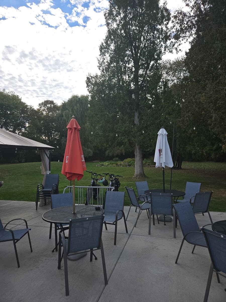 White Rabbit Bar and Grill