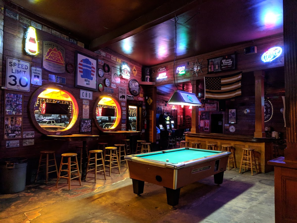 Brooks Seahorse Saloon