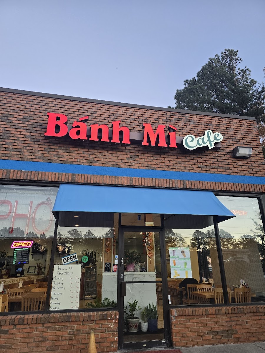 Banh Mi Café