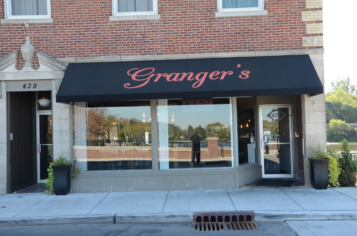 Granger’s At the Clocktower