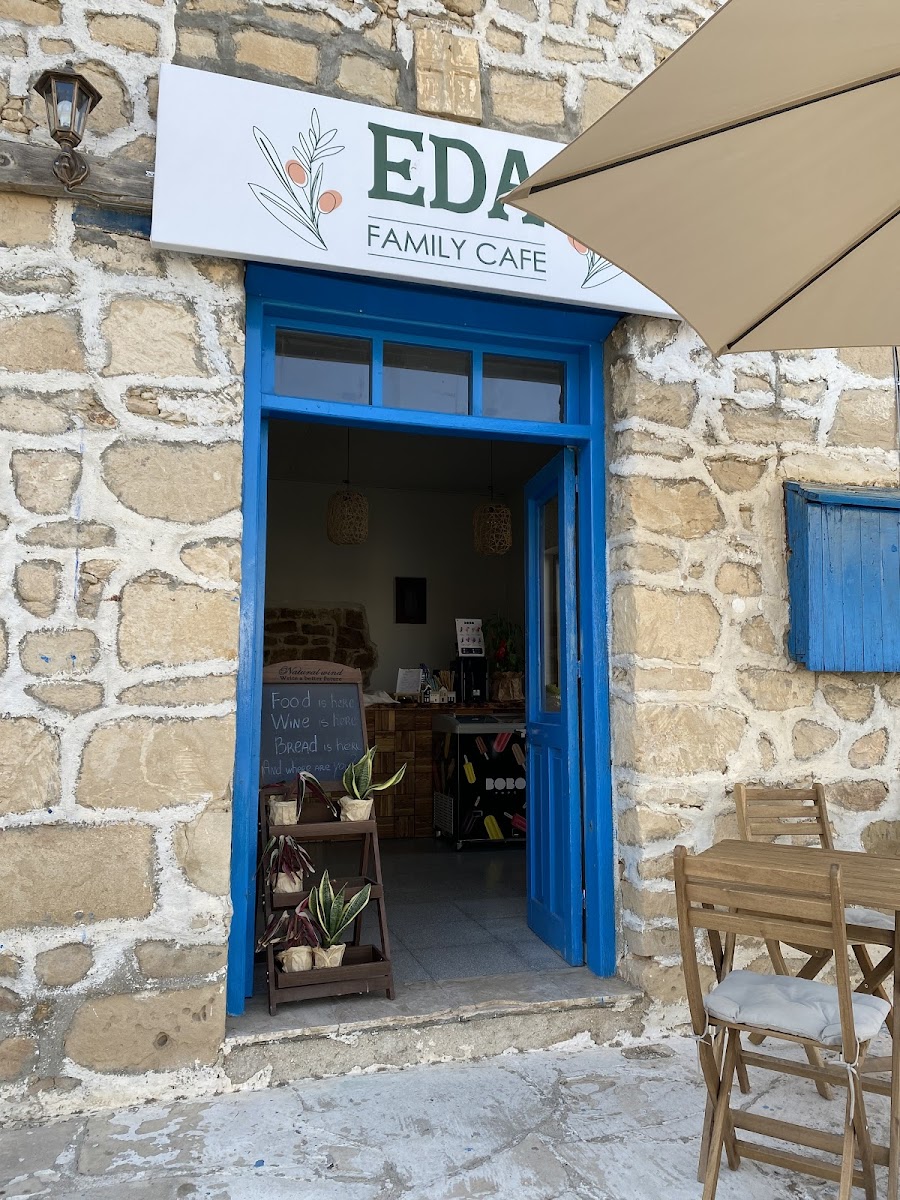 Eda family cafe