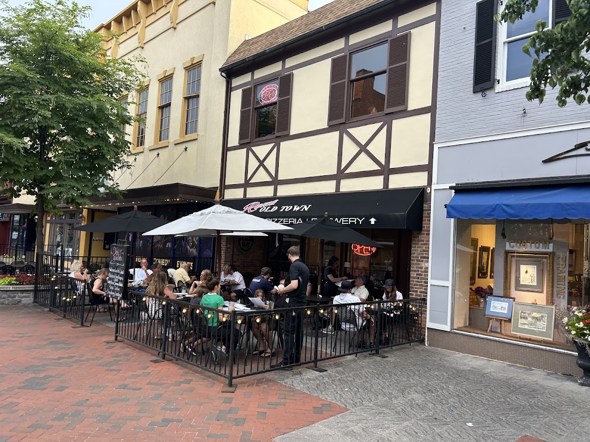 Roma Old Town Wood-Fired Pizzeria