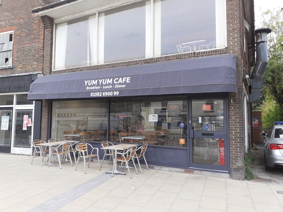 Yum Yum Café
