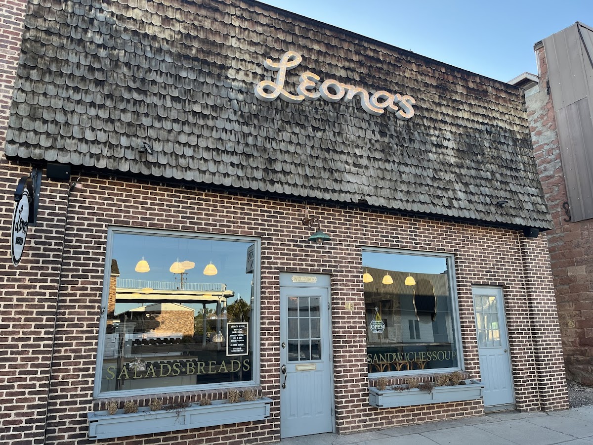 Leona's Bistro