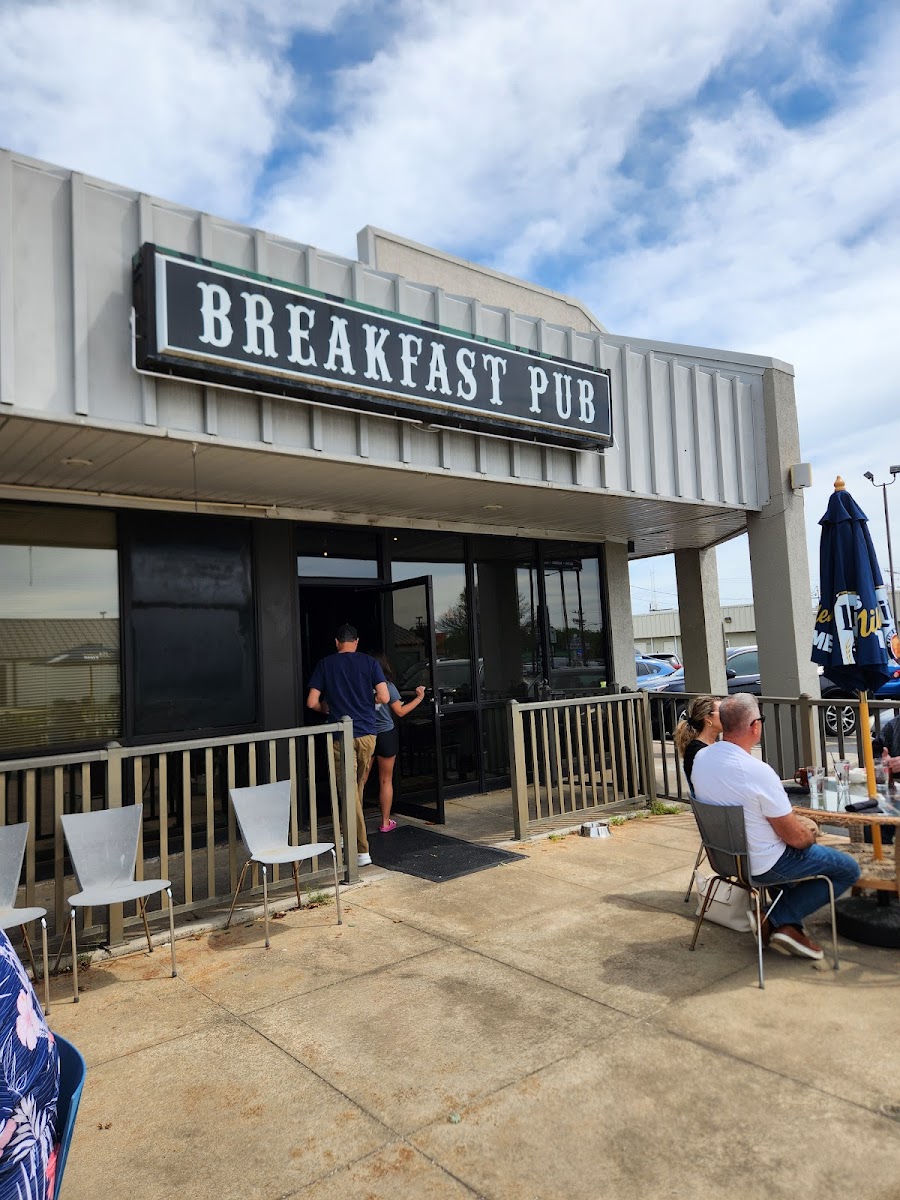 Early Bird Breakfast Pub