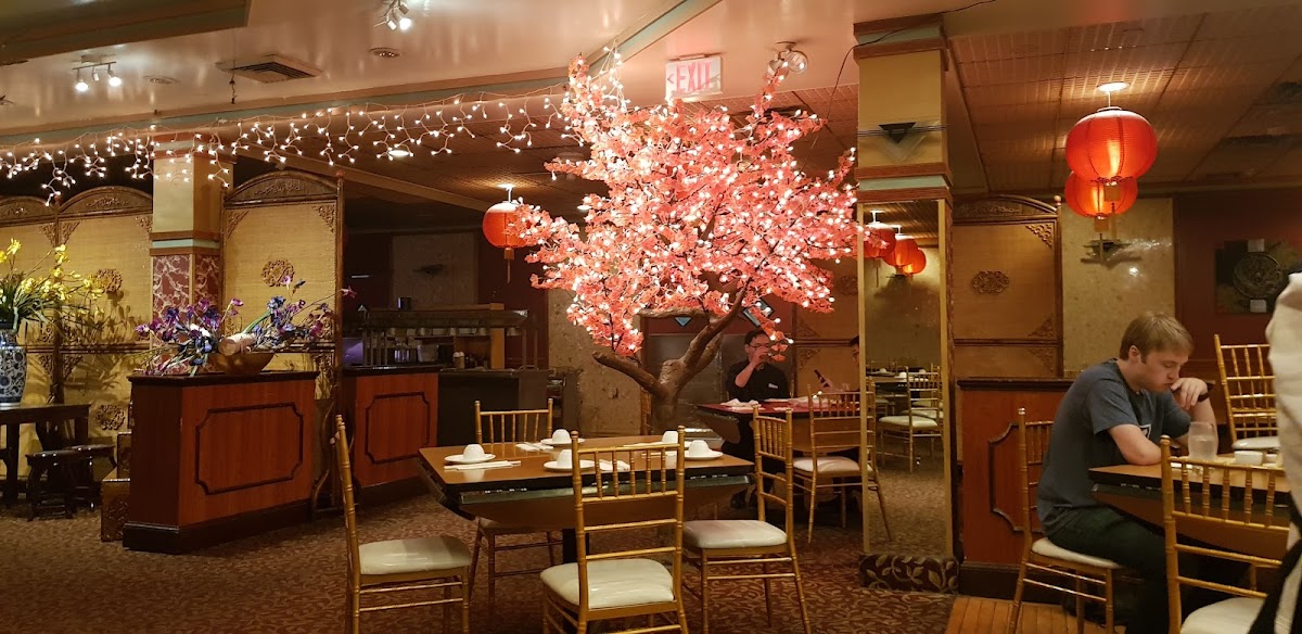 New Moon Villa Restaurant