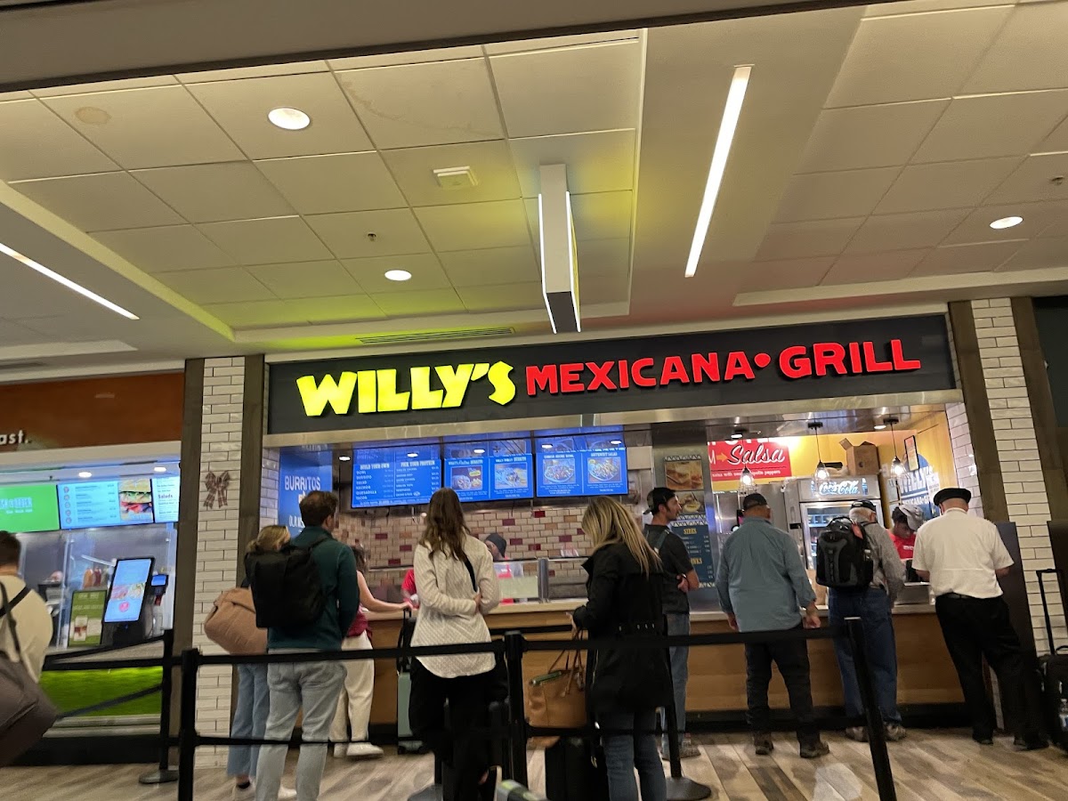 Willy's Mexicana Grill & Howlin' Willy's