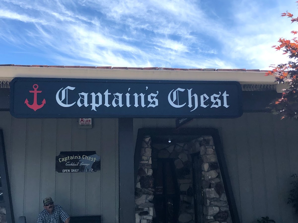 Captain's Chest Cocktail Lounge